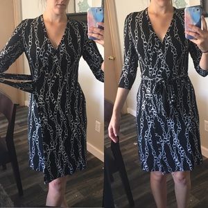 Banana Republic XS printed knit wrap dress